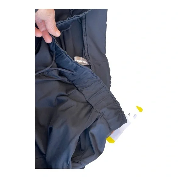 32 Degrees Pull On Black Capris (Women's S) - Picture 8 of 15